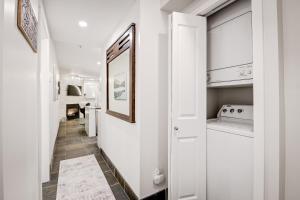 Whistler Village, Private Hot Tub, Free Parking