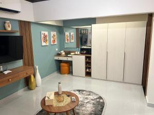 Luxurious room غرفة فندقية فاخرة