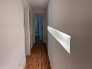 Lindo apt de 3 quartos, uma quadra da praia!