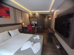 Studio In Sunrise Next To The Sea