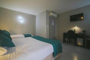 Hotels Holidays & Work HOTEL : photos des chambres