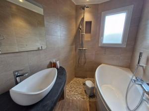 Appartements Grand appart terrasse piscine centre ville : photos des chambres