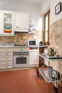 Signoria Apartment with patio