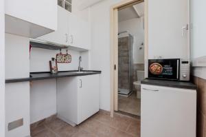 GuestHost - Sisters Home and Suite! img20