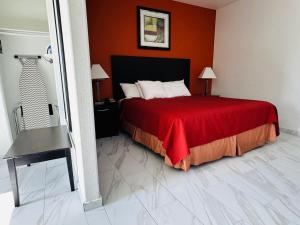 King Suite - Non-Smoking room in Lux Inn and Suites