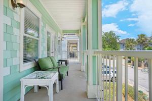 Splish Splash Pet friendly Pool view