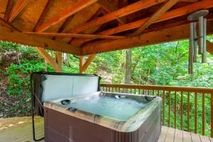 Ravens Hollow Private Pool Hot Tub Games - Starkeytown