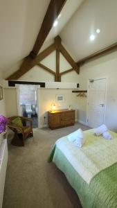 The Lodge a beautiful barn conversion with 3 ensuite bedrooms on the edge of Cannock Chase