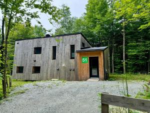 Cottage Zoobox-style 51