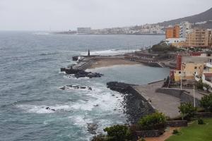 Breathe Bajamar - Surf, Piscinas Naturales, Senderismo