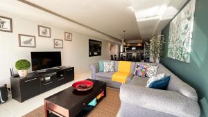 Seaside Rainbow Retreat at The Pearls #inverter