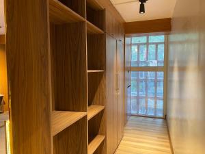 101 North End Luxury Apartment