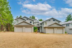 Half Mi to Angel Fire Resort: Townhome w Grill!