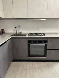 Deluxe comfortable suite with balcony Downtown