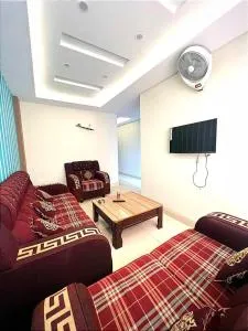 Modern Furnished Apartment in Bahria - Rāmkot