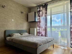 K22 Postępu 10 Chopin Airport