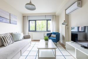 Modern Prime Location 1Bed Bright Home! #243