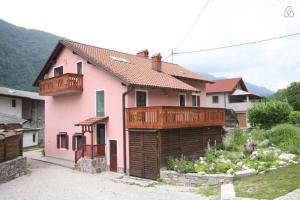 House Maharac With 3 Apartments Till 18 Persons 