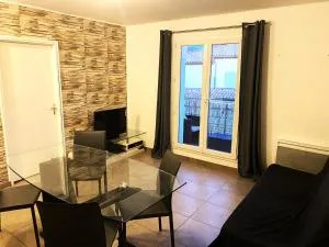 Charmant T2 calme centre ville - La Crau