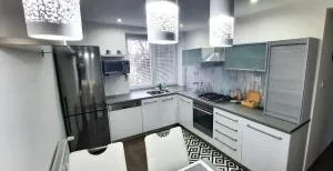 Apartment CITY CENTER s "Free Parking" - Cífer