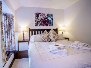 2 Bed in Aberporth 79199