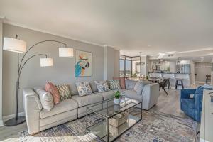 Sea Pointe Oceanfront Unit 808