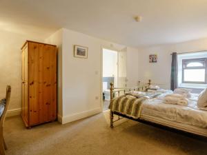 4 Bed in Cowling 84040