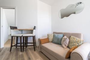 The Panoramic View Penthouse Apartment Sweet Petite