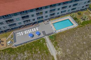 Chateau By the Sea Breezy Oceanfront Unit G2