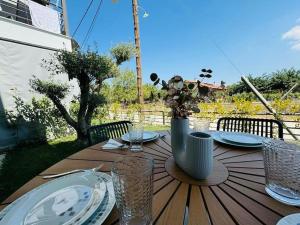 Modern Garden Apartments, Delta Hospitality