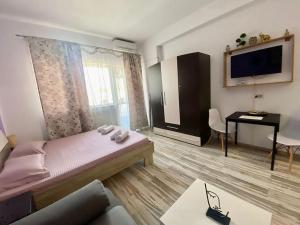 Purple Ultracentral Old Town