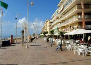 Sol playa y cocina mediterranea en tu apartamento