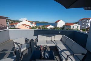VILLA OCEAN BREEZE with pool