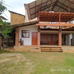 casa de campo dentro de la ciudad