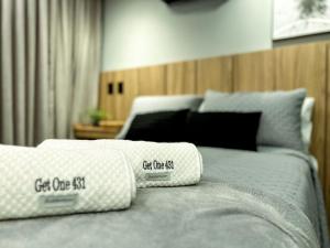 Get One Flats no Bessa by Qavi