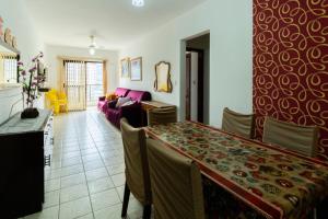 Apto com bela vista a 100m da Praia da Guilhermina