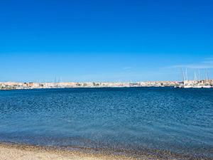 Villa T2, île de la marina, climatisée