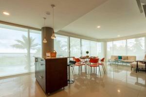 Morros Vitri Beachfront & 2 Bedrooms