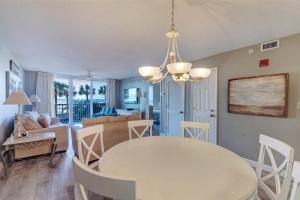 Pelican Beach 0216 by Pelican Beach Management