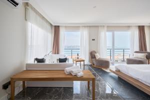 Modern Bosphorus View Apartments