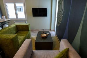 Voguish Design 2 bedroom Den