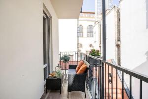 Relaxing Spacious Balcony Super Central Near Opera