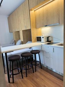 GH Studio Apartments 2