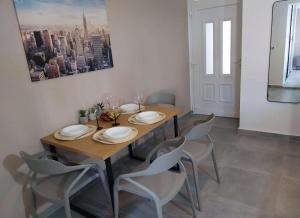 Apartments by the sea Tribunj, Vodice - 12144