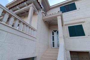 Apartments by the sea Sumartin, Brac - 18749