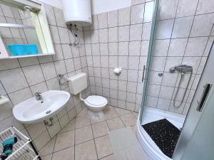 Apartments with parking space Silo, Krk - 18757