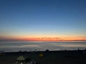 Gonio N802A Beachfront Mountain view apartment - 高尼奥