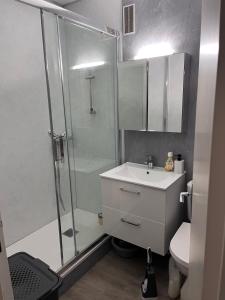 FABULEUX STUDIO à coté du CHATEAU