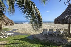 Palma Real La Ceiba Beach House