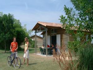 Chalets Chalet in France with Garden Terrace : photos des chambres